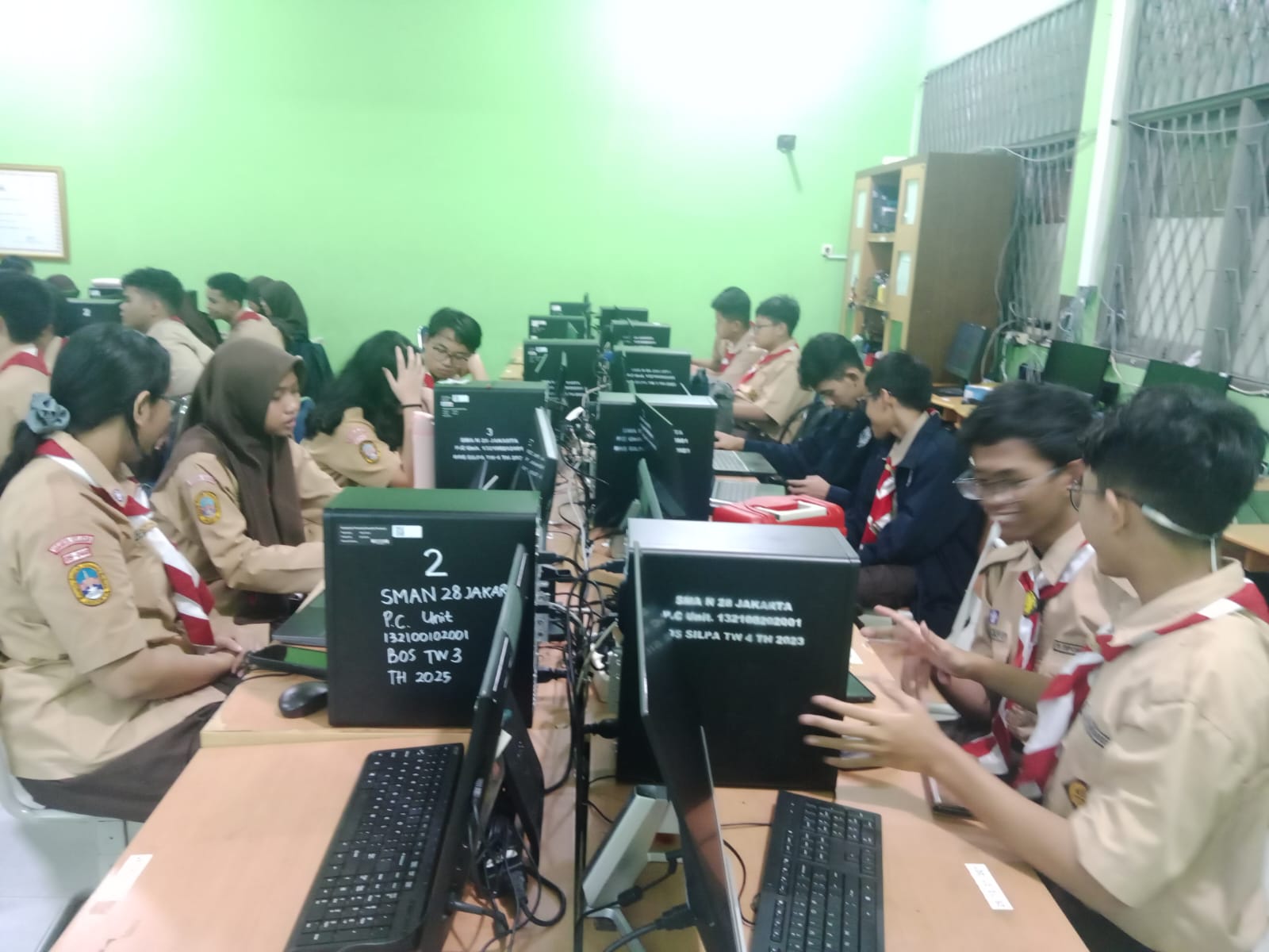 Pelatihan Rutin / Robot Soccer